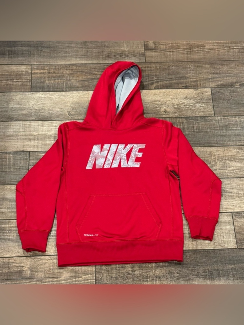 Nike Therma Fit Hoodie Red Youth Medium Pullover Athletic EUC Kids